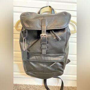 Excellent condition Vintage Coach Black Leather Men's or Women’s Unisex Backpack